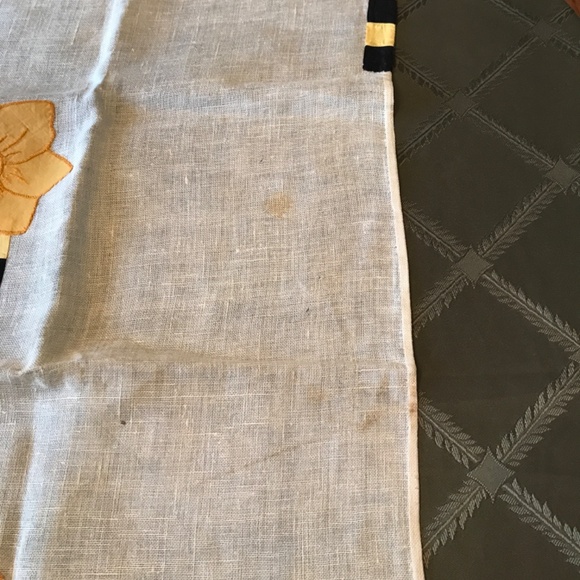 Vintage Table Linens - Picture 7 of 11
